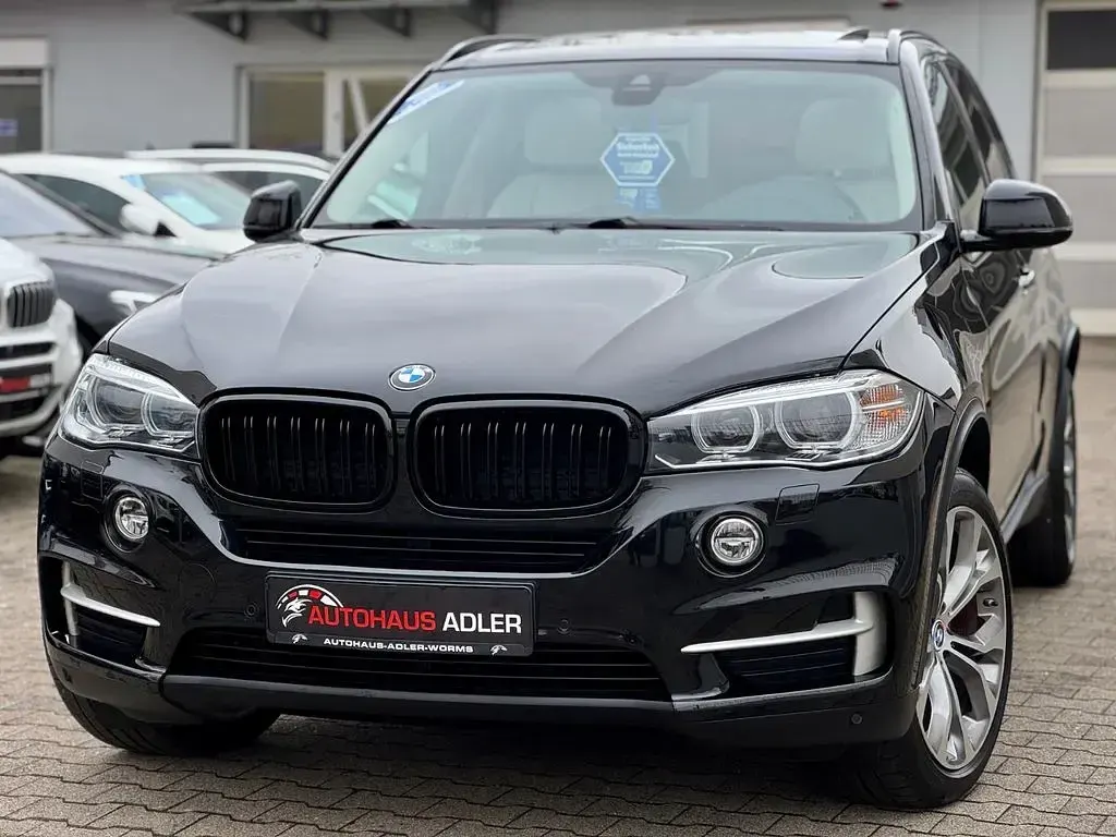 Gebraucht BMW X5 Sport Line 313 PS (230 kW) 2017 Saphirschwarz SUV