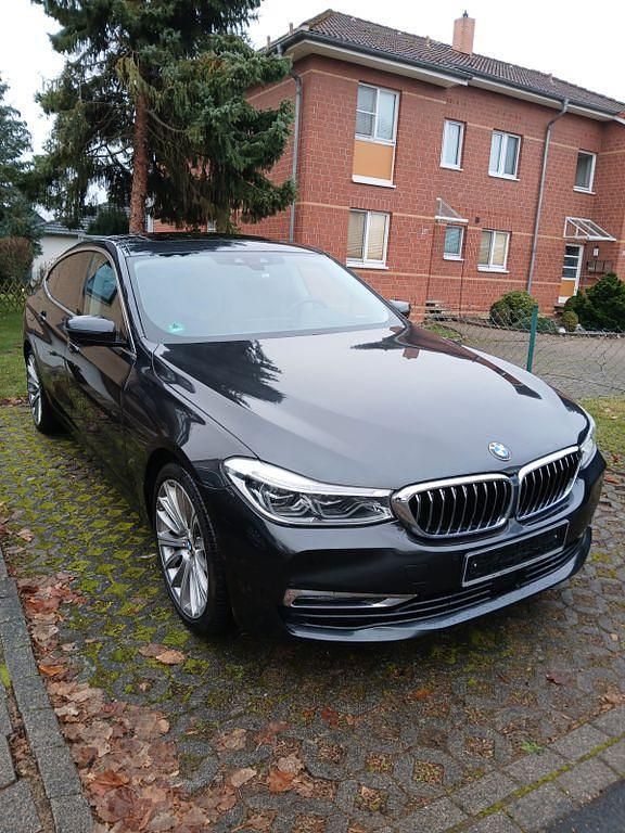 Schwarz Gebraucht 2019 BMW 640 Luxury Line Coupé | 28.900 € (Superpreis) - Bild 1/4