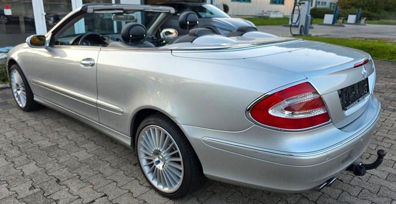 Gebraucht Mercedes CLK320 Avantgarde 218 PS (160 kW) 2004 Silber Cabrio