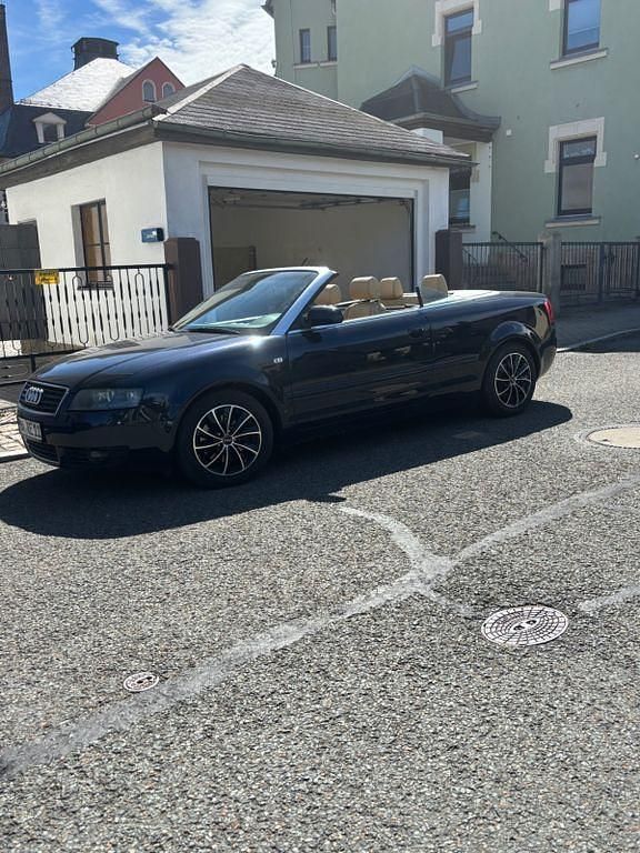 Gebraucht Audi A4 Cabriolet Sport 163 PS (119 kW) 2002 Blau Cabrio