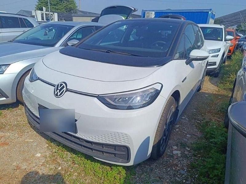 Gletscherweiß metallic Gebraucht 2023 VW ID.3 Pro Performance Kleinwagen | 24.789 € (Superpreis) - Bild 1/4