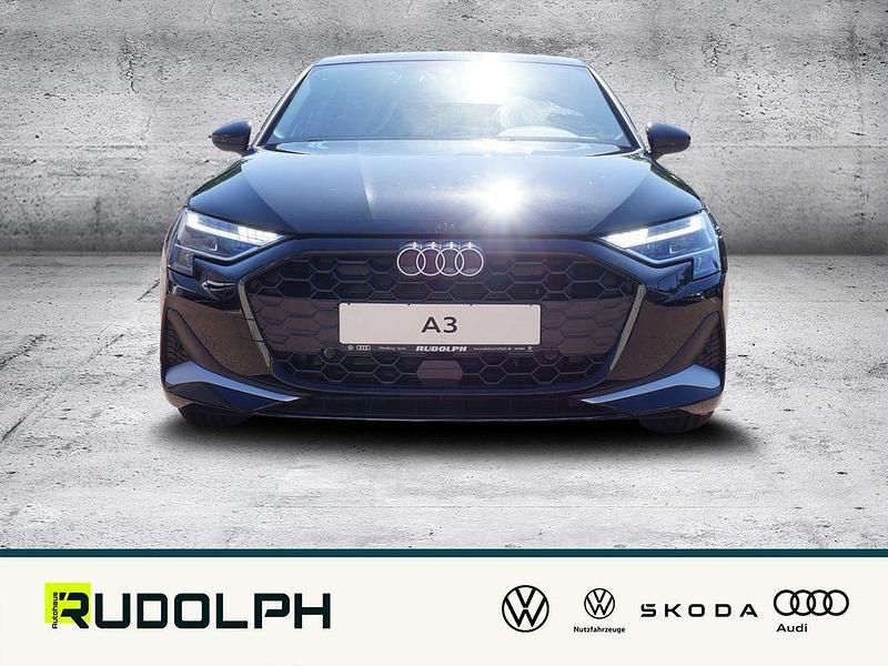 Gebraucht Audi A3 Advanced Plus 116 PS (85 kW) 2025 Mythosschwarz metallic Limousine
