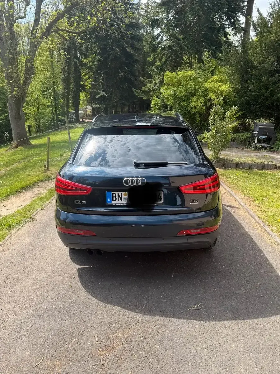 Usata Audi Q3 140 CV (102 kW) 2013 Blu SUV
