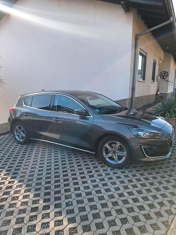Gebraucht Ford Focus Vignale 182 PS (133 kW) 2019 Grau Limousine