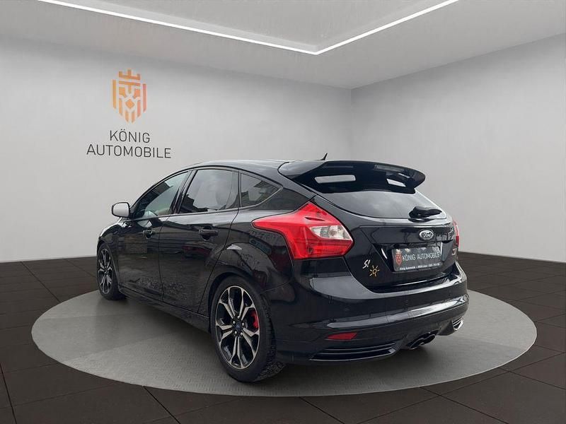 Gebraucht Ford Focus ST 250 PS (183 kW) 2014 Schwarz Limousine