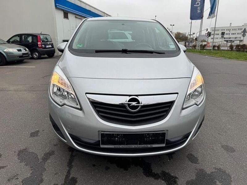 Gebraucht Opel Meriva Design Edition 120 PS (88 kW) 2011 Silber Van / Kleinbus