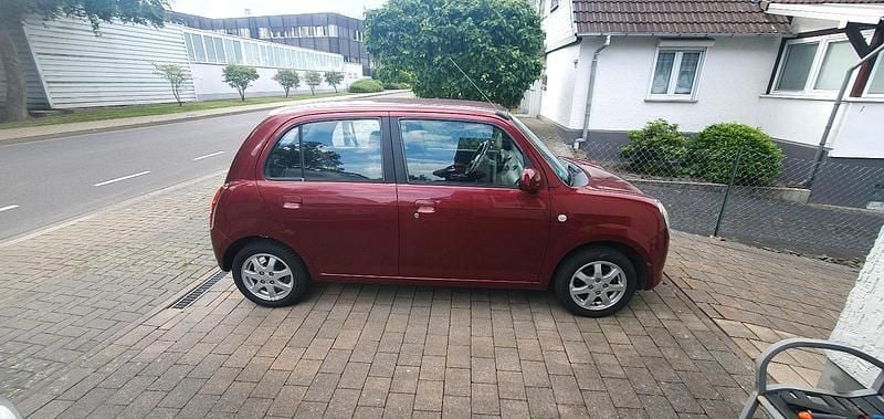 Gebraucht Daihatsu Trevis 56 PS (41 kW) 2006 Rot Kleinwagen