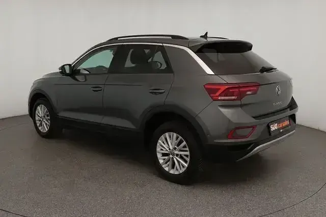 Second-hand VW T-Roc Life 110 CP (80 kW) 2023 Gri SUV