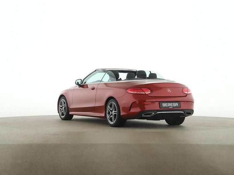 Gebraucht Mercedes C300 AMG 258 PS (189 kW) 2018 Rot Cabrio