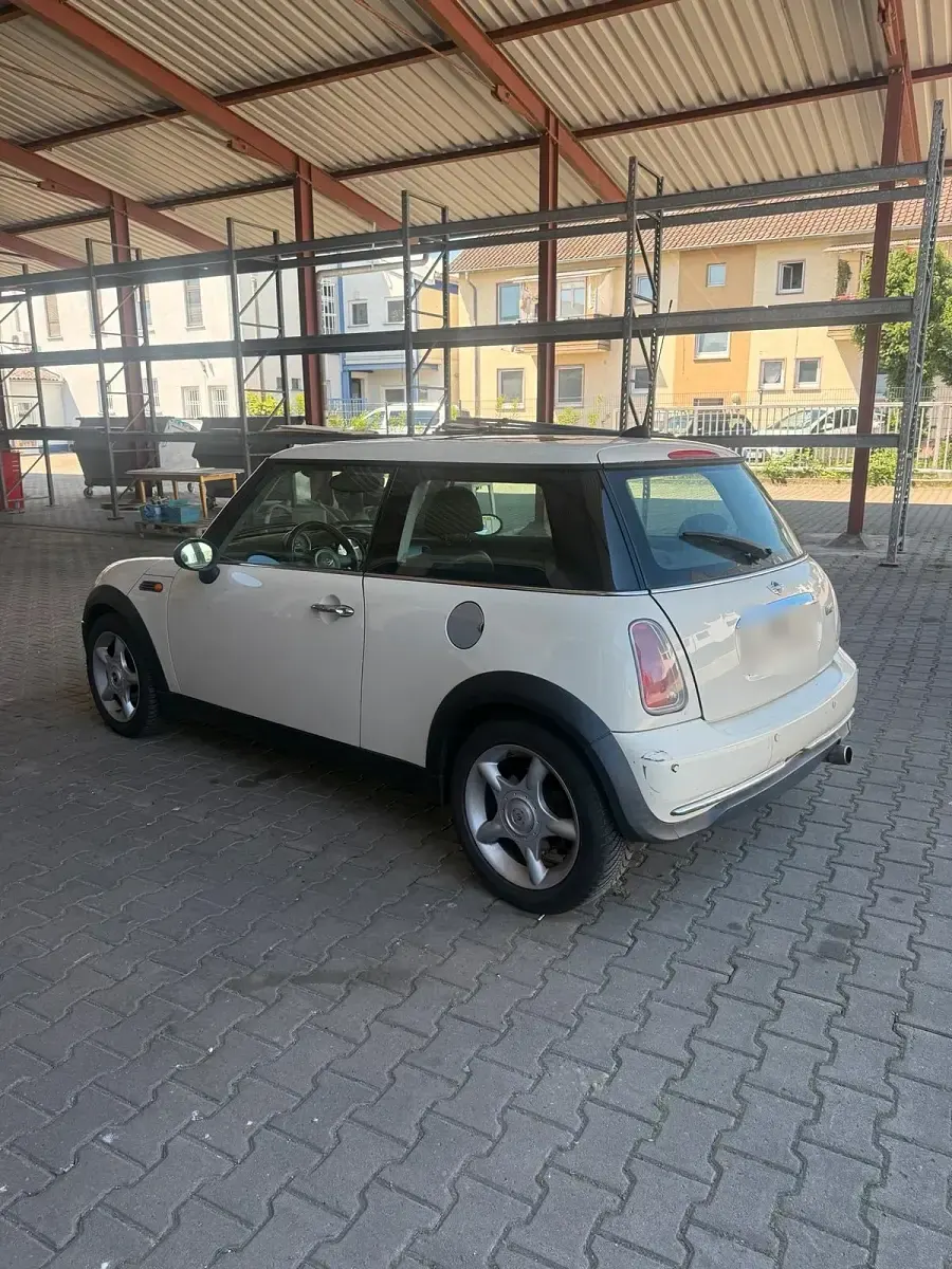 Gebraucht Mini ONE 90 PS (66 kW) 2004 Weiß Kleinwagen