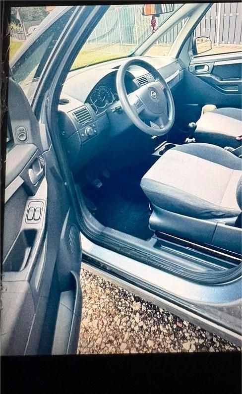 Gebraucht Opel Meriva 90 PS (66 kW) 2005 Silber Van / Kleinbus
