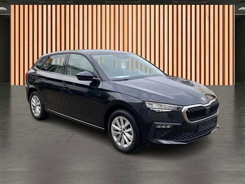 Gebraucht Skoda Scala Selection 116 PS (85 kW) 2025 Schwarz schwarz (metallic) Kleinwagen