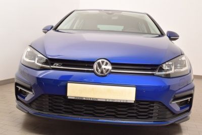 Gebraucht VW Golf VII Highline 150 PS (110 kW) 2019 Blau metallic Limousine