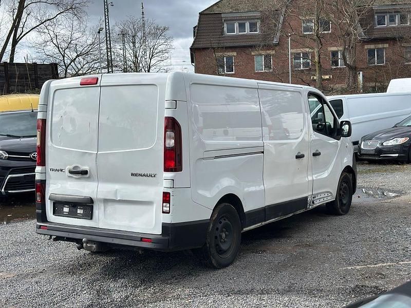 Gebraucht Renault Trafic 120 PS (88 kW) 2021 Weiß Van / Kleinbus