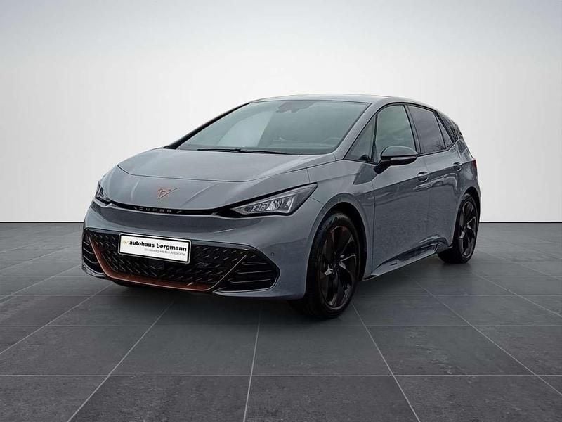 Grau Gebraucht 2024 Cupra Born Kleinwagen | 30.912 € (Guter Preis) - Bild 1/4