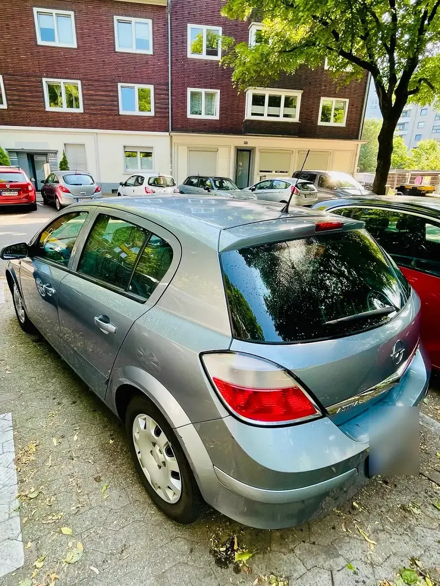 Gebraucht Opel Astra Enjoy 122 PS (89 kW) 2004 Grau Limousine