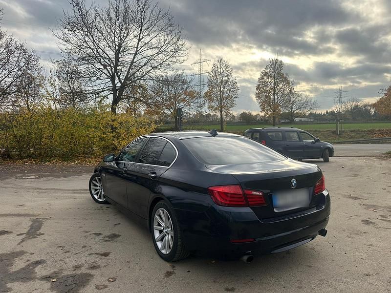 Gebraucht BMW 535 306 PS (225 kW) 2010 Blau Limousine