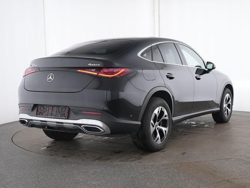 Gebraucht Mercedes GLC300e Avantgarde 333 PS (244 kW) 2024 Schwarz Coupé