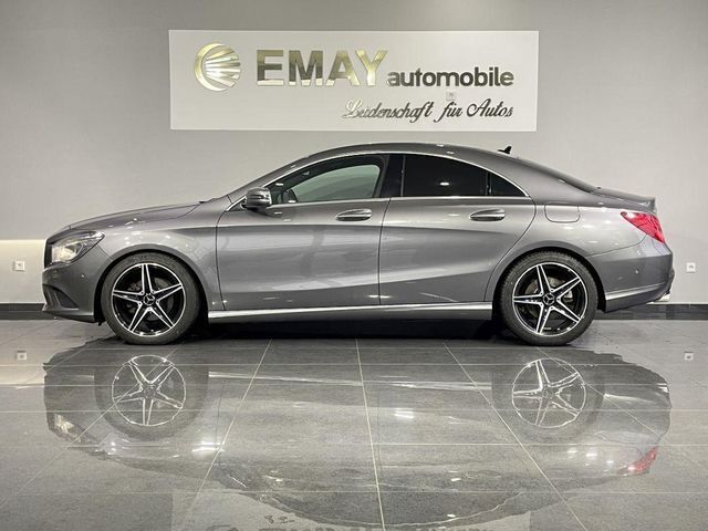 Grau Gebraucht 2016 Mercedes CLA220 AMG Limousine | 22.899 € (Teuer) - Bild 1/4