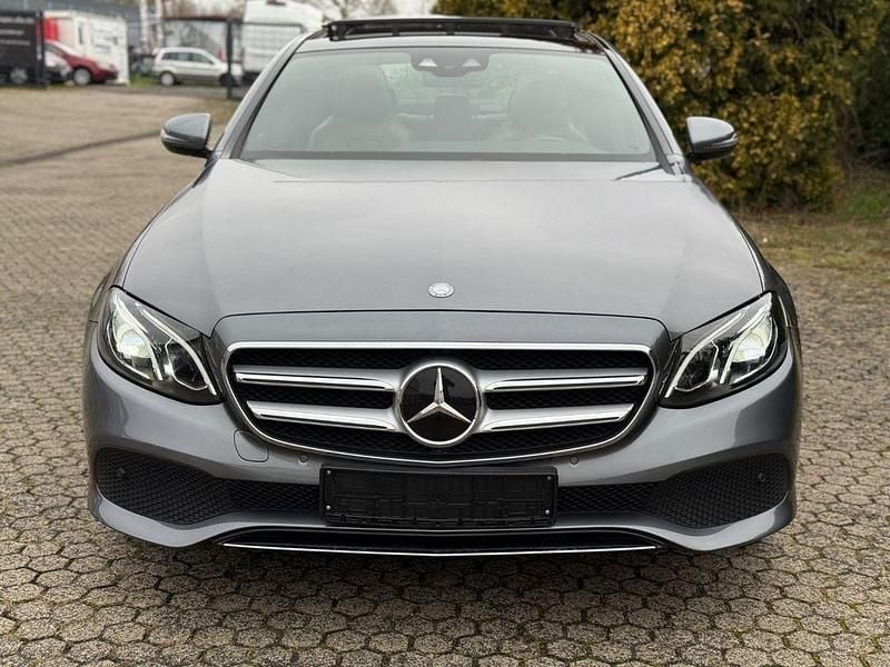 Gebraucht Mercedes E350 258 PS (189 kW) 2016 Grau Limousine