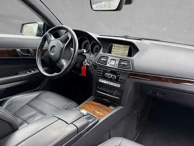 Gebraucht Mercedes E220 170 PS (125 kW) 2014 Grau (tenoritgrau metallic) Cabrio