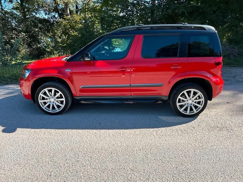 Rot Gebraucht 2015 Skoda Yeti Monte Carlo SUV | 11.900 € (Fairer Preis) - Bild 1/4