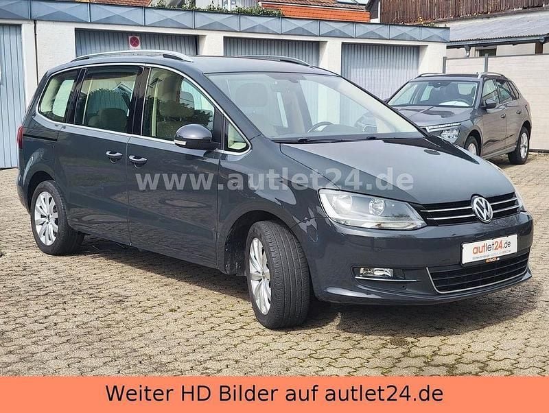 Gebraucht VW Sharan Highline 150 PS (110 kW) 2017 Urano grau Van / Kleinbus