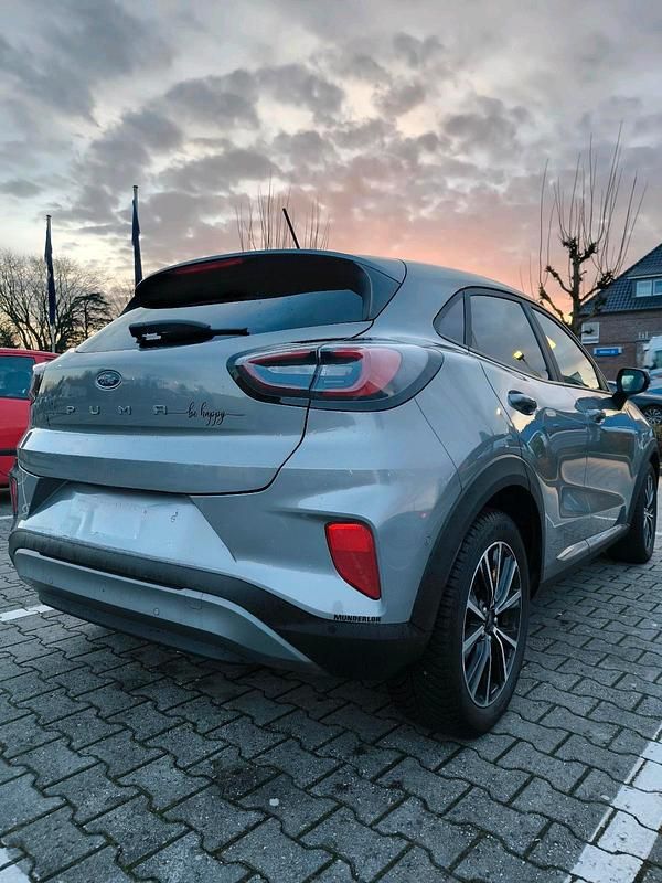 Gebraucht Ford Puma Titanium 125 PS (91 kW) 2020 Grau SUV