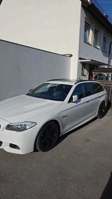 Gebraucht BMW 525 M Sport 204 PS (150 kW) 2010 Weiß Kombi