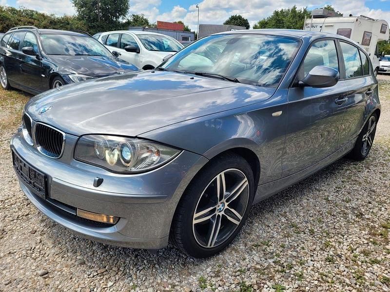 Grau Gebraucht 2011 BMW 120 Advantage Kleinwagen | 6.799 € (Guter Preis) - Bild 1/4