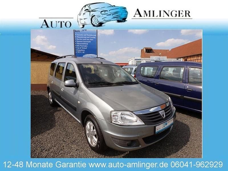 Silber Gebraucht 2010 Dacia Logan Lauréate Limousine | 5.950 € - Bild 1/4