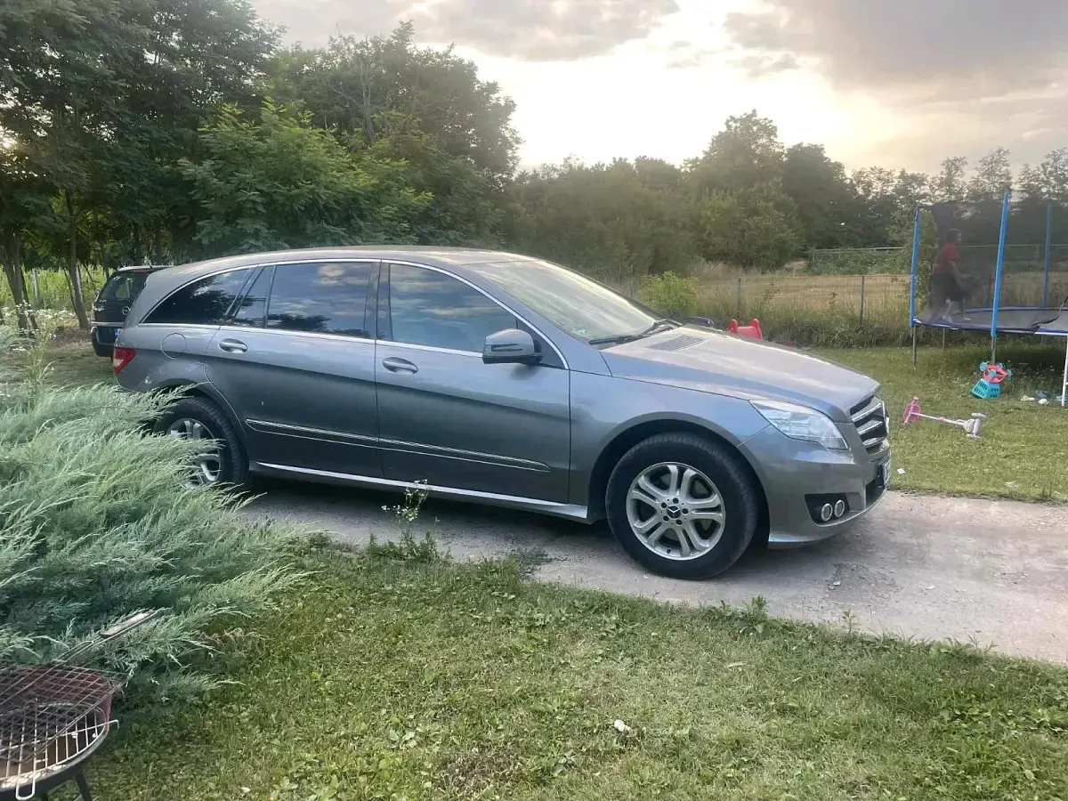 Gebraucht Mercedes R350 265 PS (194 kW) 2011 Silber Kombi