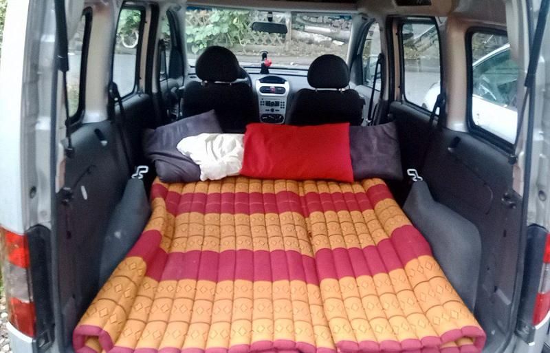 Second-hand Opel Combo 92 CP (67 kW) 2005 Argintiu Monovolum