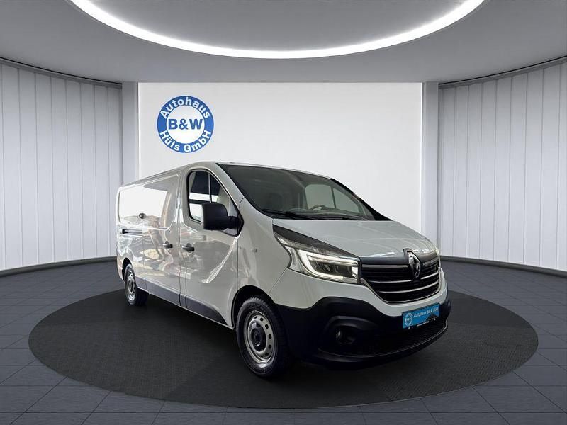 Gebraucht Renault Trafic Komfort 145 PS (106 kW) 2021 Weiß Van / Kleinbus