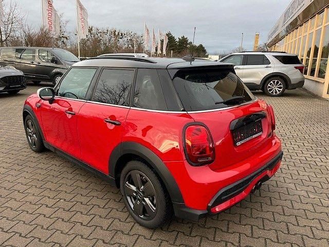 Gebraucht Mini Cooper S 178 PS (130 kW) 2023 Chili (solar) red Kleinwagen