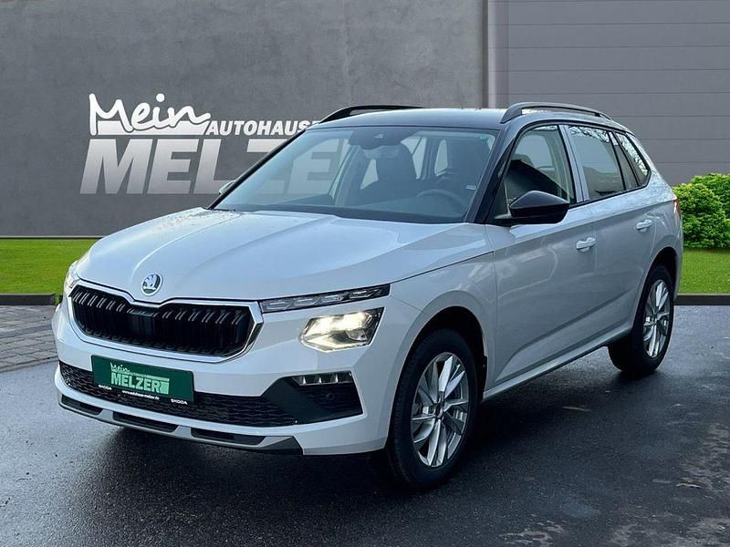 Weiß Neu 2025 Skoda Kamiq Selection SUV | 33.180 € (Teuer) - Bild 1/4