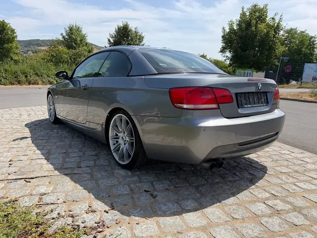Gebraucht BMW 330 Cabriolet Performance 272 PS (200 kW) 2009 Grau Cabrio