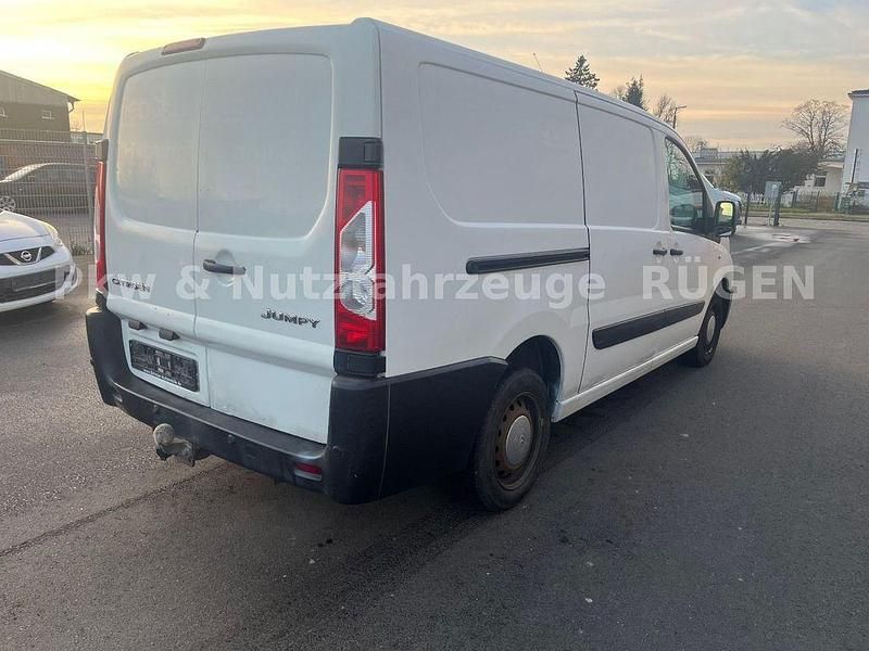 Second-hand Citroën Jumpy 128 CP (94 kW) 2011 Alb Monovolum