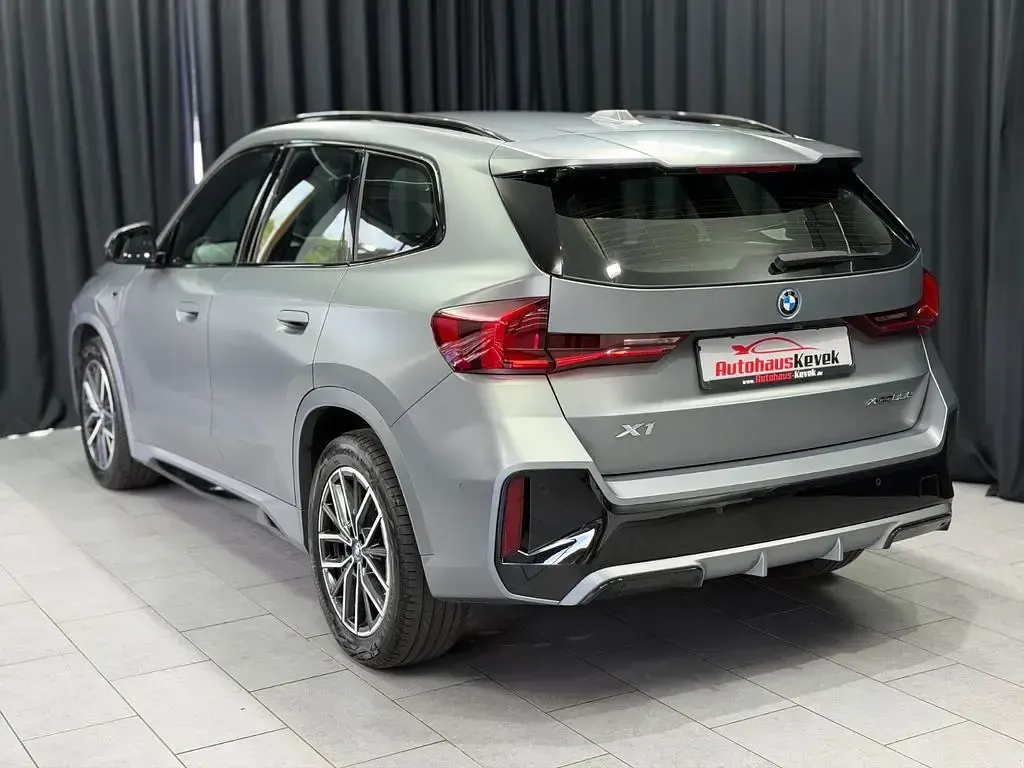 Gebraucht BMW X1 M Sport 136 PS (100 kW) 2023 Grau SUV