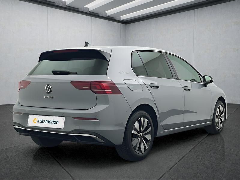 Gebraucht VW Golf VIII 150 PS (110 kW) 2025 Grau Kleinwagen