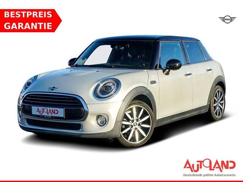 Silber Gebraucht 2018 Mini Cooper Kleinwagen | 14.990 € (Etwas zu teuer) - Bild 1/4