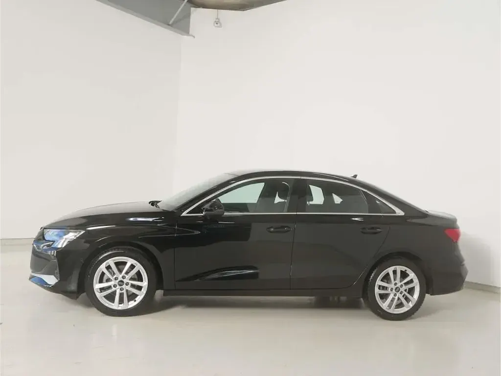 Gebraucht Audi A3 Advanced 150 PS (110 kW) 2025 Schwarz Limousine