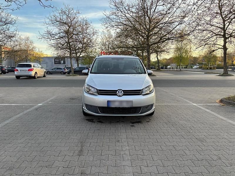 Gebraucht VW Touran 115 PS (84 kW) 2012 Silber Van / Kleinbus