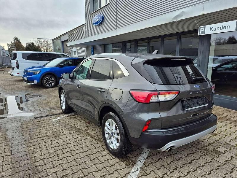 Gebraucht Ford Kuga Titanium 152 PS (111 kW) 2022 Magneticgrau SUV