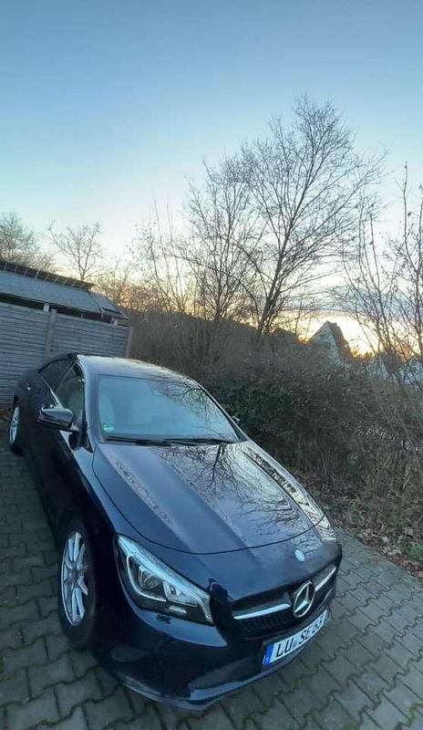 Gebraucht Mercedes CLA220 177 PS (130 kW) 2017 Limousine