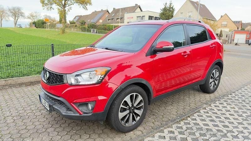 Rot Gebraucht 2015 Ssangyong (KGM) Korando SUV | 7.000 € (Guter Preis) - Bild 1/4