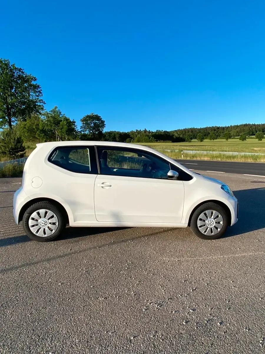 Gebraucht VW up! 60 PS (44 kW) 2019 Weiß Kleinwagen