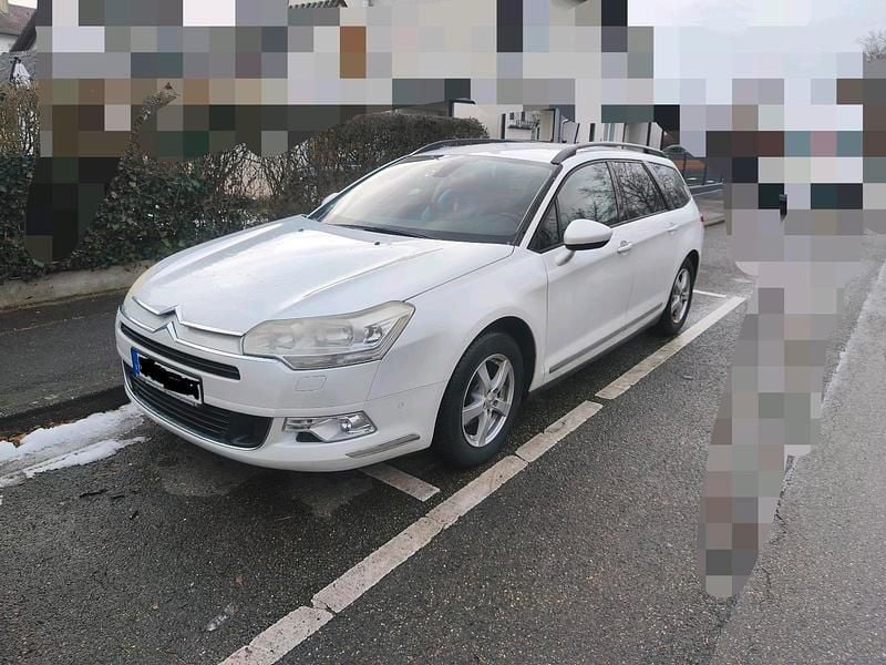 Weiß Gebraucht 2010 Citroën C5 Kombi | 5.000 € - Bild 1/4