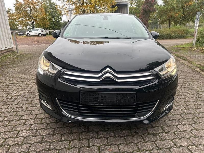 Gebraucht Citroën C4 Shine 131 PS (96 kW) 2016 Schwarz Limousine