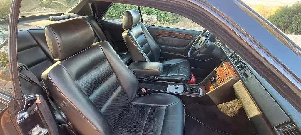Gebraucht Mercedes E300 220 PS (161 kW) 1991 Schwarz Coupé